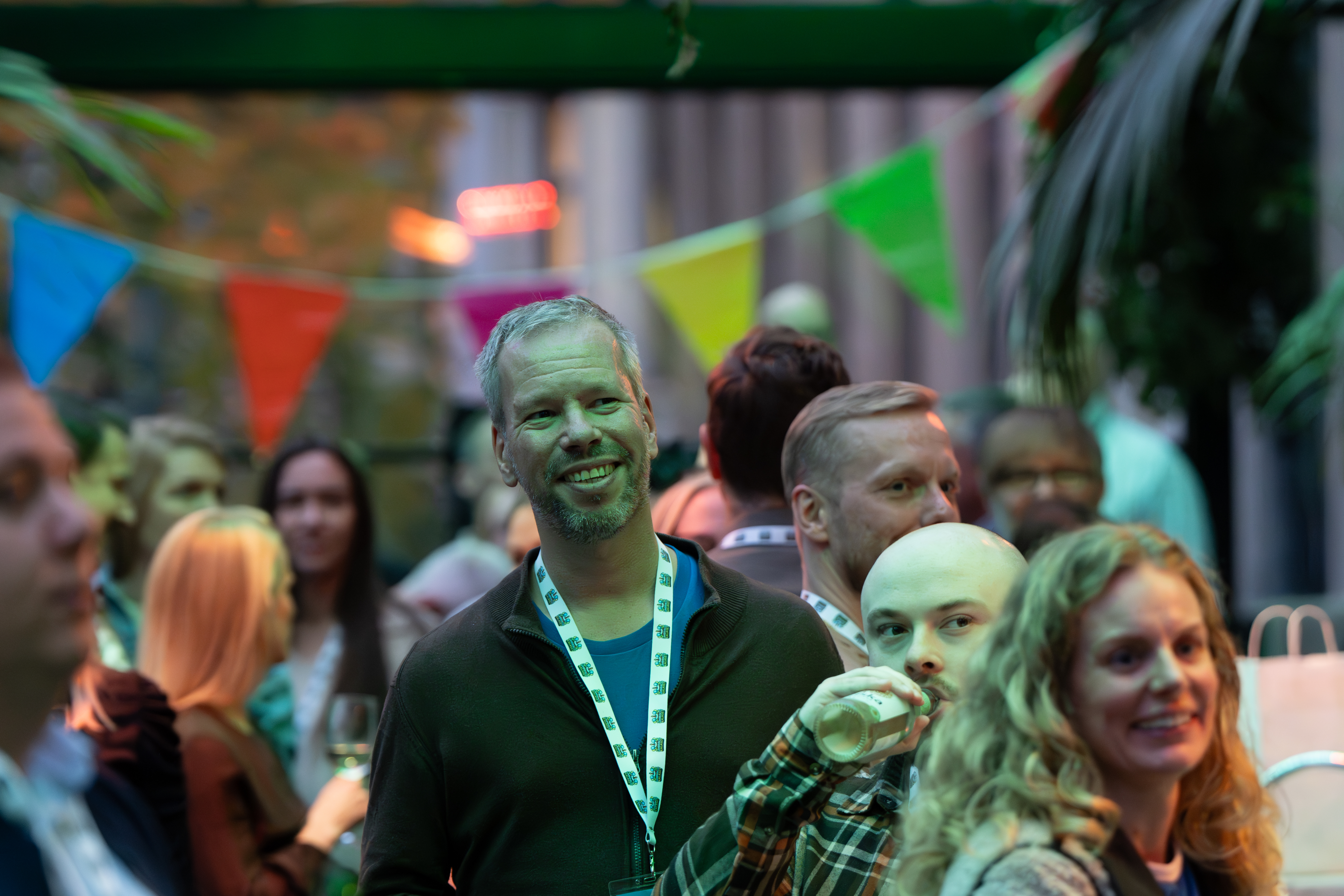  Click to open full size image.